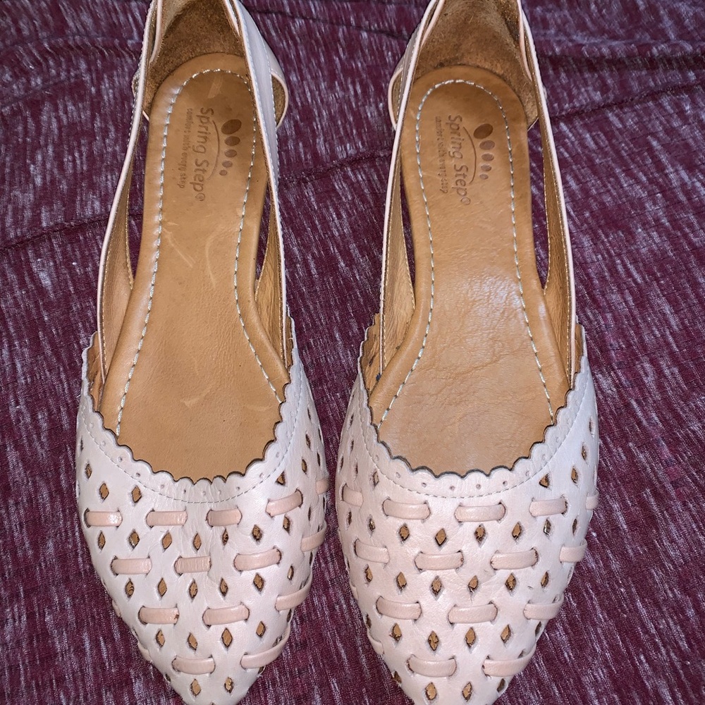 Spring step shoes